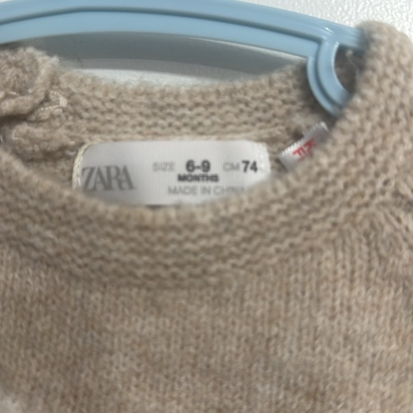 Zara Baby Knit Bunny Sweater - Picture 11 of 11